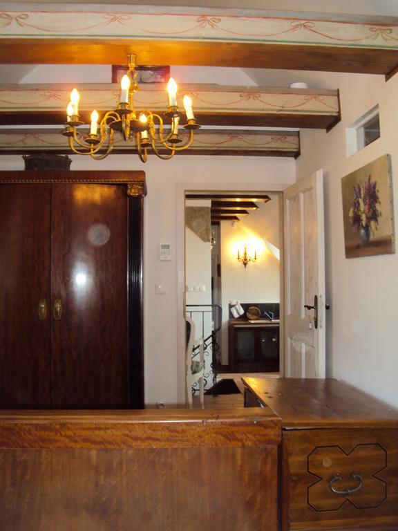 Castle Kaštieľ Kotešová Apartamento Quarto foto