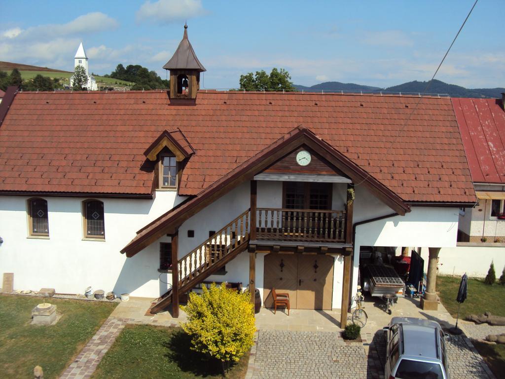 Castle Kaštieľ Kotešová Apartamento Exterior foto