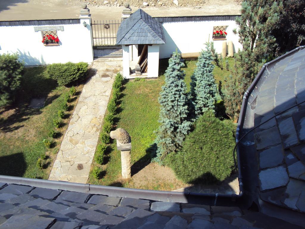 Castle Kaštieľ Kotešová Apartamento Quarto foto